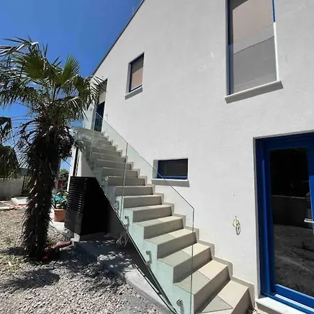 Sea View 2 Bedroom ポルトローシュ