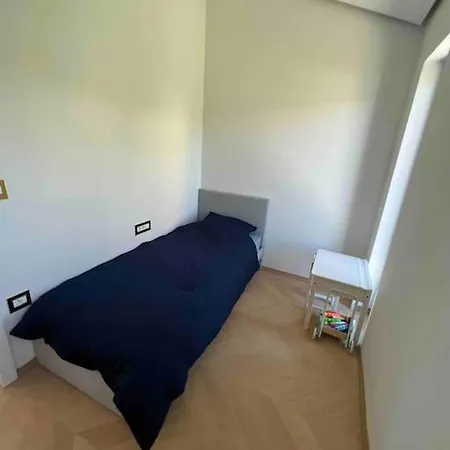 Sea View 2 Bedroom アパート ポルトローシュ